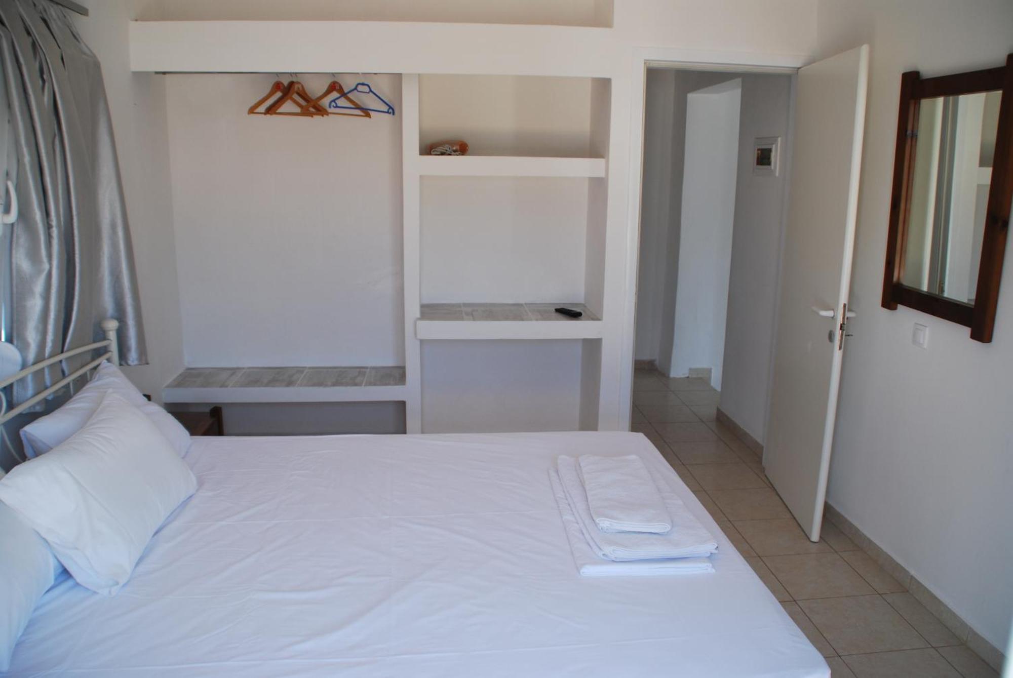 Soula Appartments Makrýgialos Exteriér fotografie