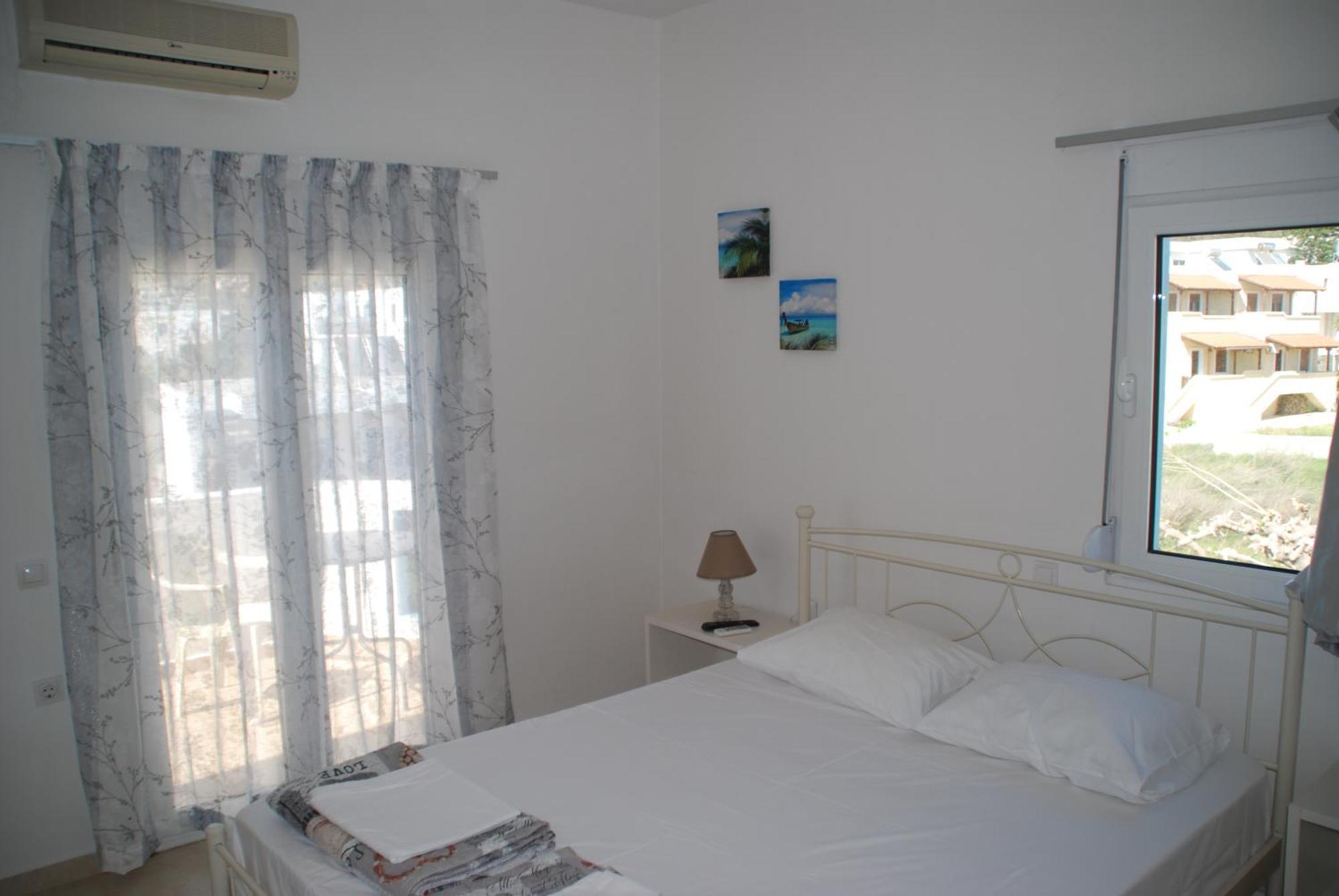 Soula Appartments Makrýgialos Exteriér fotografie