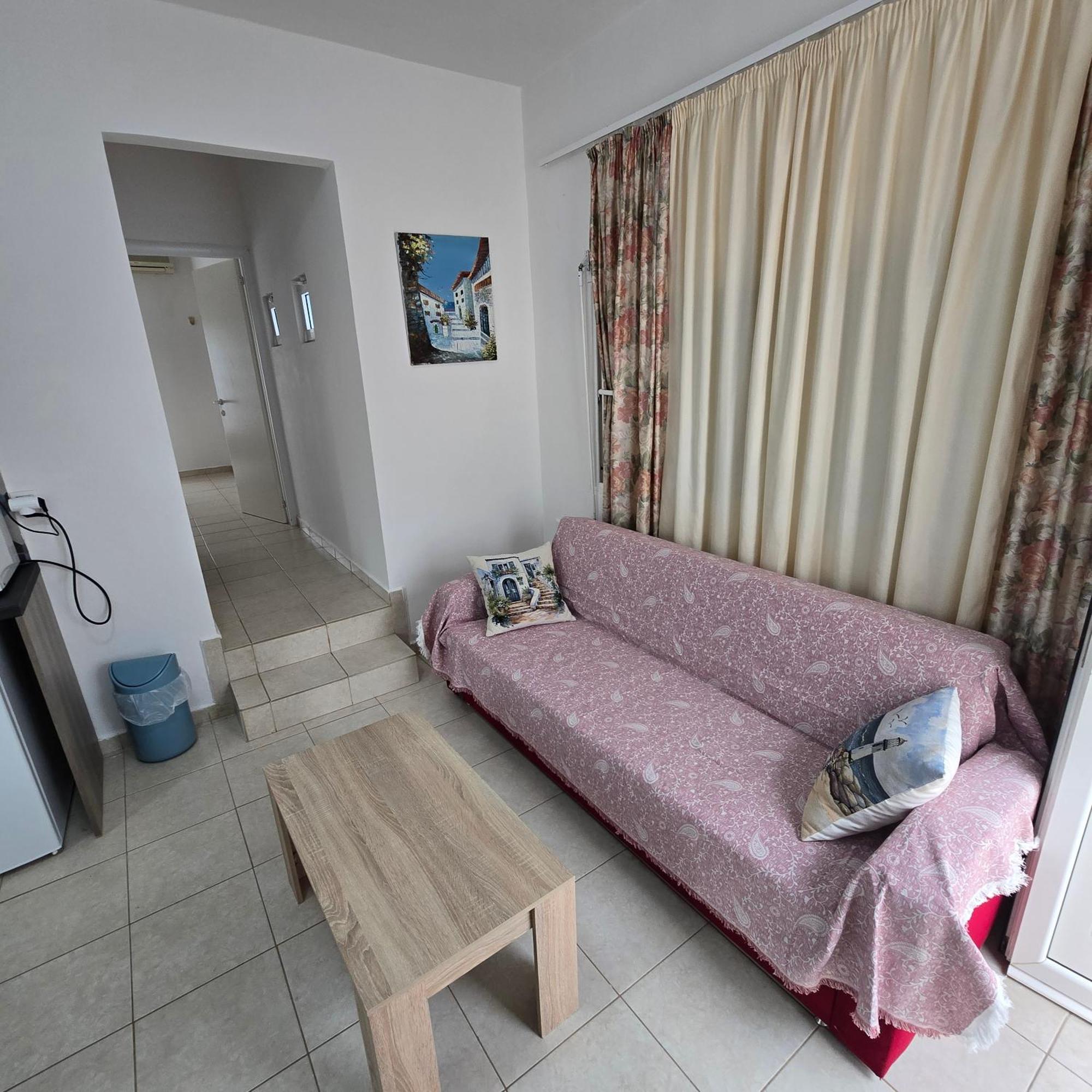 Soula Appartments Makrýgialos Pokoj fotografie